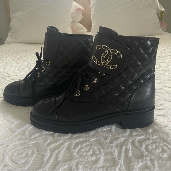 Quilted leather combat boots - Picture 3 of 7